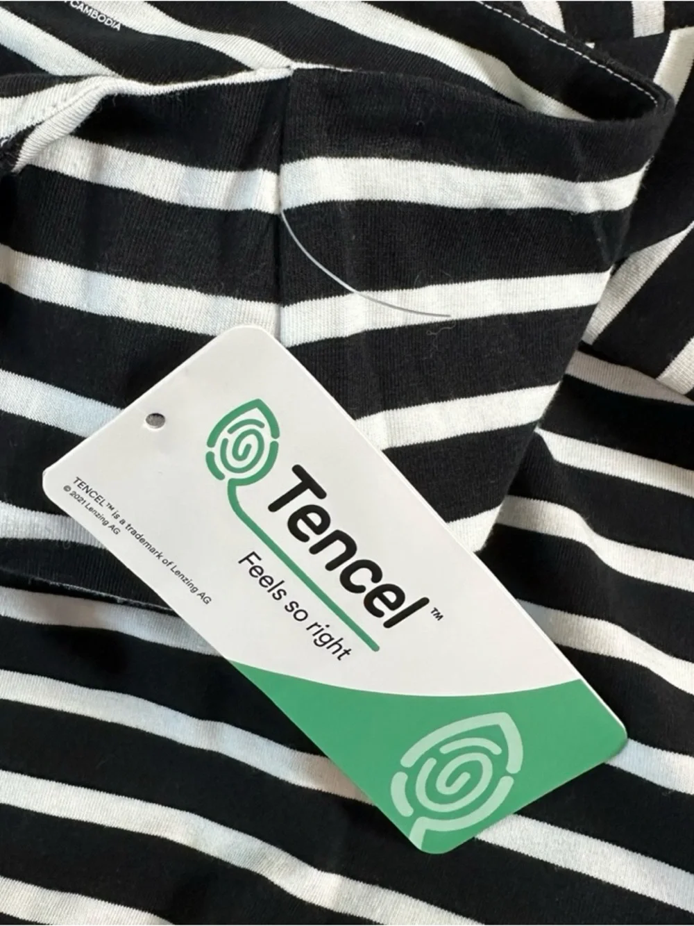 Lands’ End Black White Striped Keyhole High Halter Neck Maxi Dress Medium NWT - Picture 6 of 10